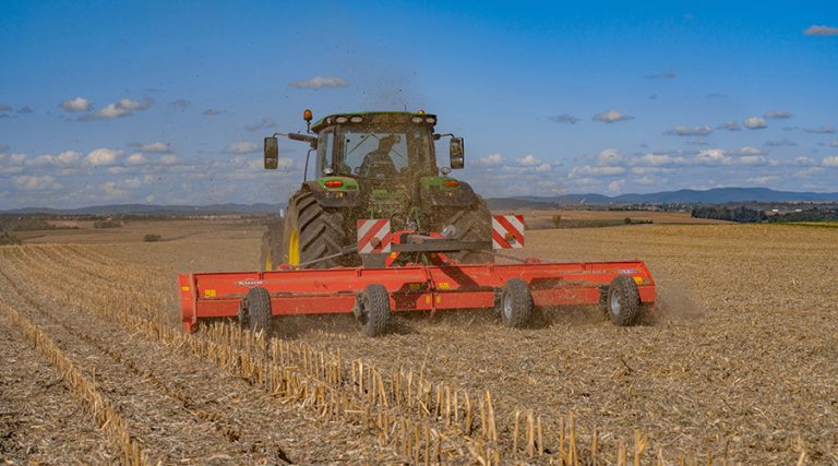 Начіпний подрібнювач рослинних залишків KUHN RM 610 R