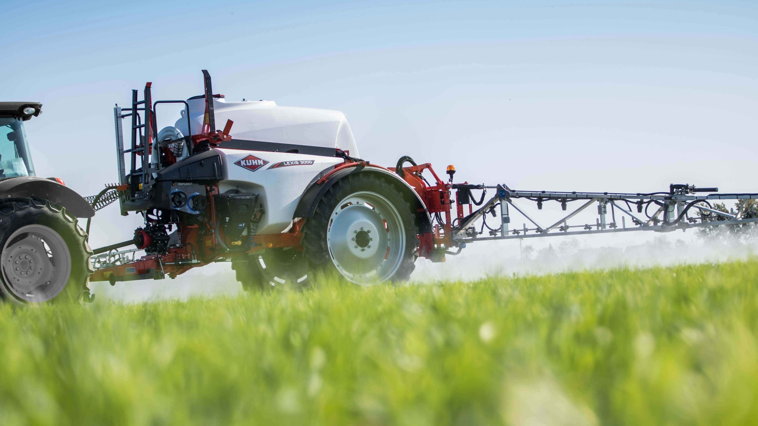 Маневрений компактний оприскувач