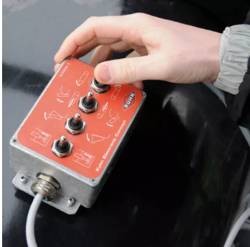 Електричне керування: винятково зручне керування машиною